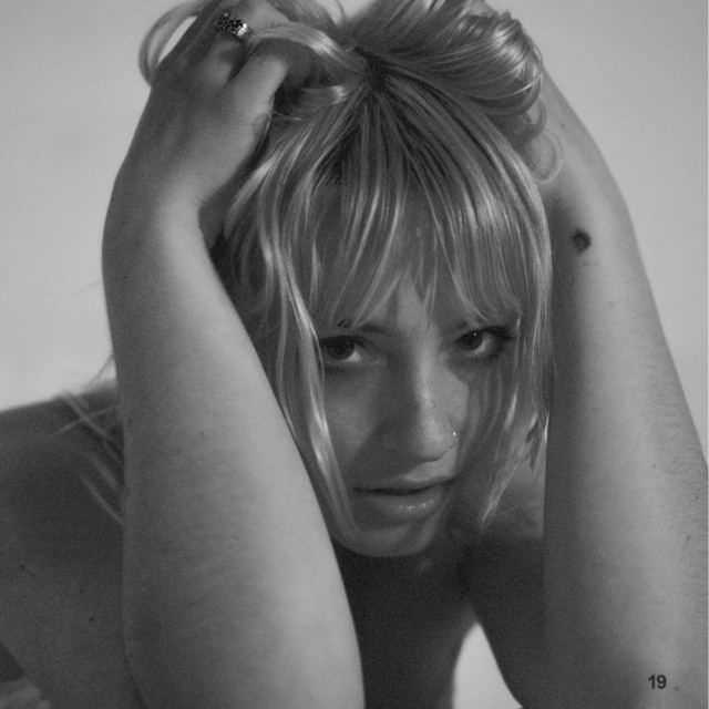 19 by Chloe Lilac — cover